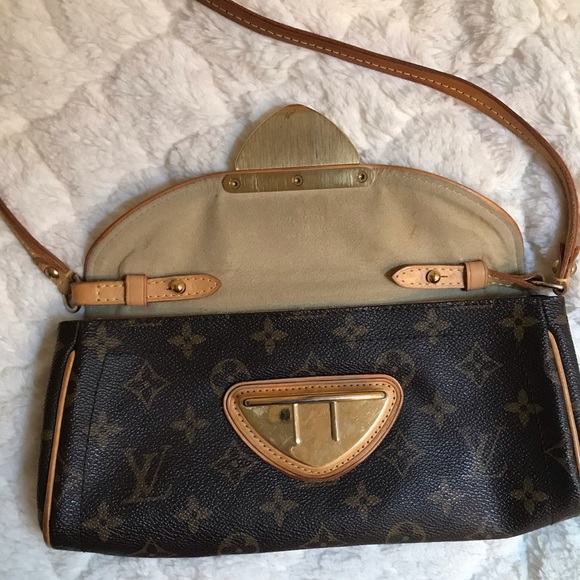 Louis Vuitton small clutch - Picture 5 of 8